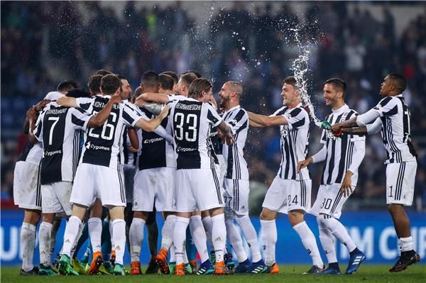 لاعبو يوفنتوس