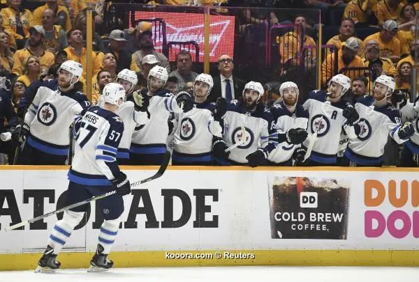 ?i=reuters%2f2018-05-11%2f2018-05-11t003848z_811361021_nocid_rtrmadp_3_nhl-stanley-cup-playoffs-winnipeg-jets-at-nashville-predators_reuters