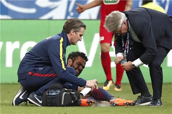 ألفيس بعد الإصابة