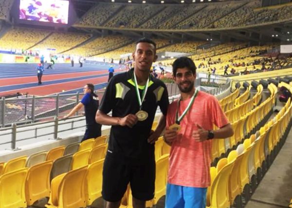 العطاونة والمومني بعد التتويج