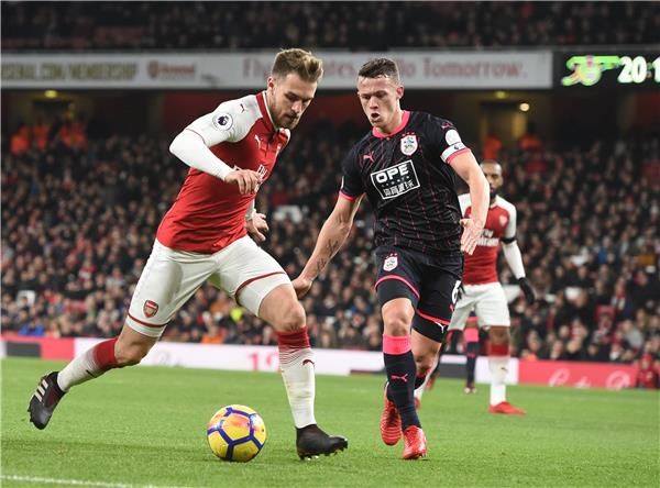 جانب من مواجهة سابقة بين الفريقين