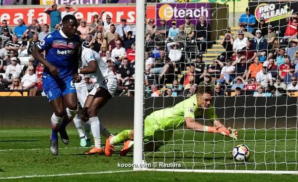 ?i=reuters%2f2018-05-13%2f2018-05-13t154823z_1981868287_rc15e2d467a0_rtrmadp_3_soccer-england-swa-stk_reuters