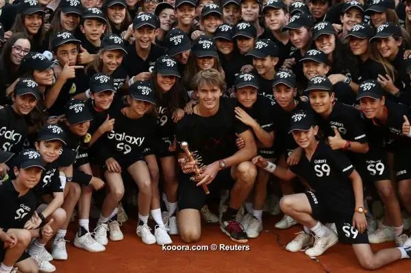 ?i=reuters%2f2018-05-13%2f2018-05-13t183421z_1029684563_rc136045a000_rtrmadp_3_tennis-madrid-men_reuters