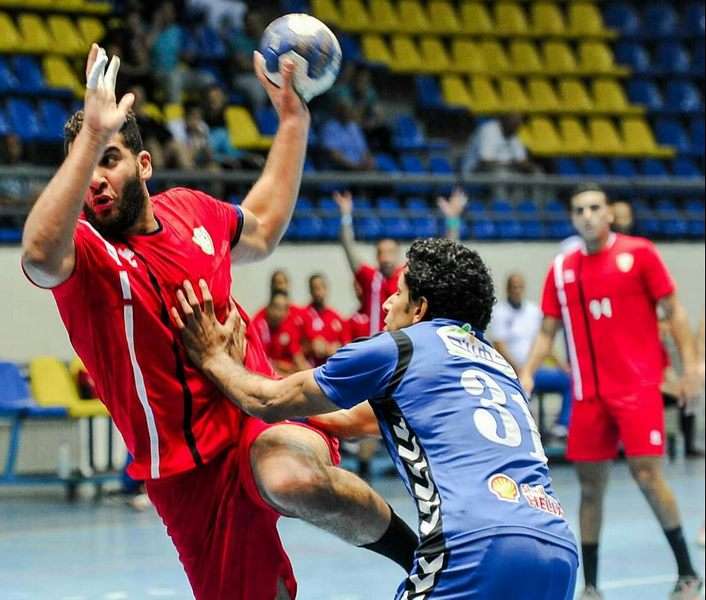 لقاء سابق بين الأهلي وطلائع الجيش