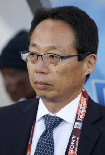 2010-06-14t151944z_01_wcp753_rtridsp_3_soccer-world_reuters