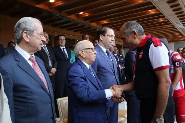 القلصي يتلقى التهنئة من رئيس تونس