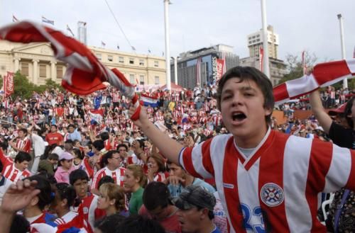 2010-06-14t200306z_01_asu04_rtridsp_3_paraguay_reuters