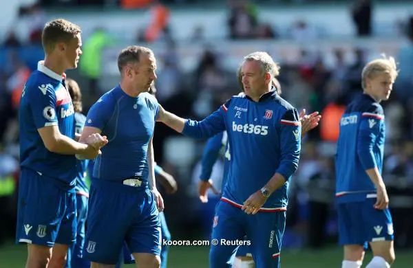 ?i=reuters%2f2018-05-13%2f2018-05-13t161217z_991633345_rc1691b923b0_rtrmadp_3_soccer-england-swa-stk_reuters