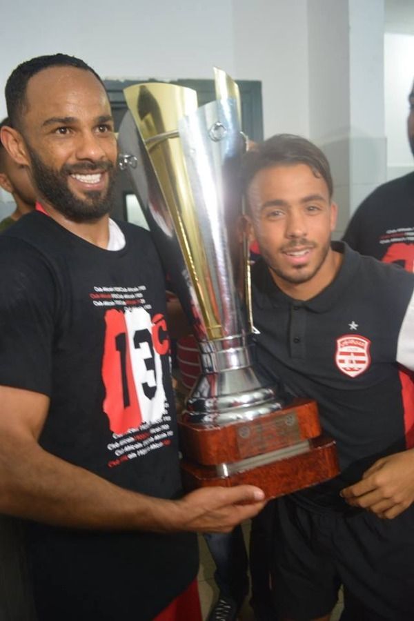  صابر خليفة احتفل يوم الاحد بالكاس وتغيب عن رحلة جدة