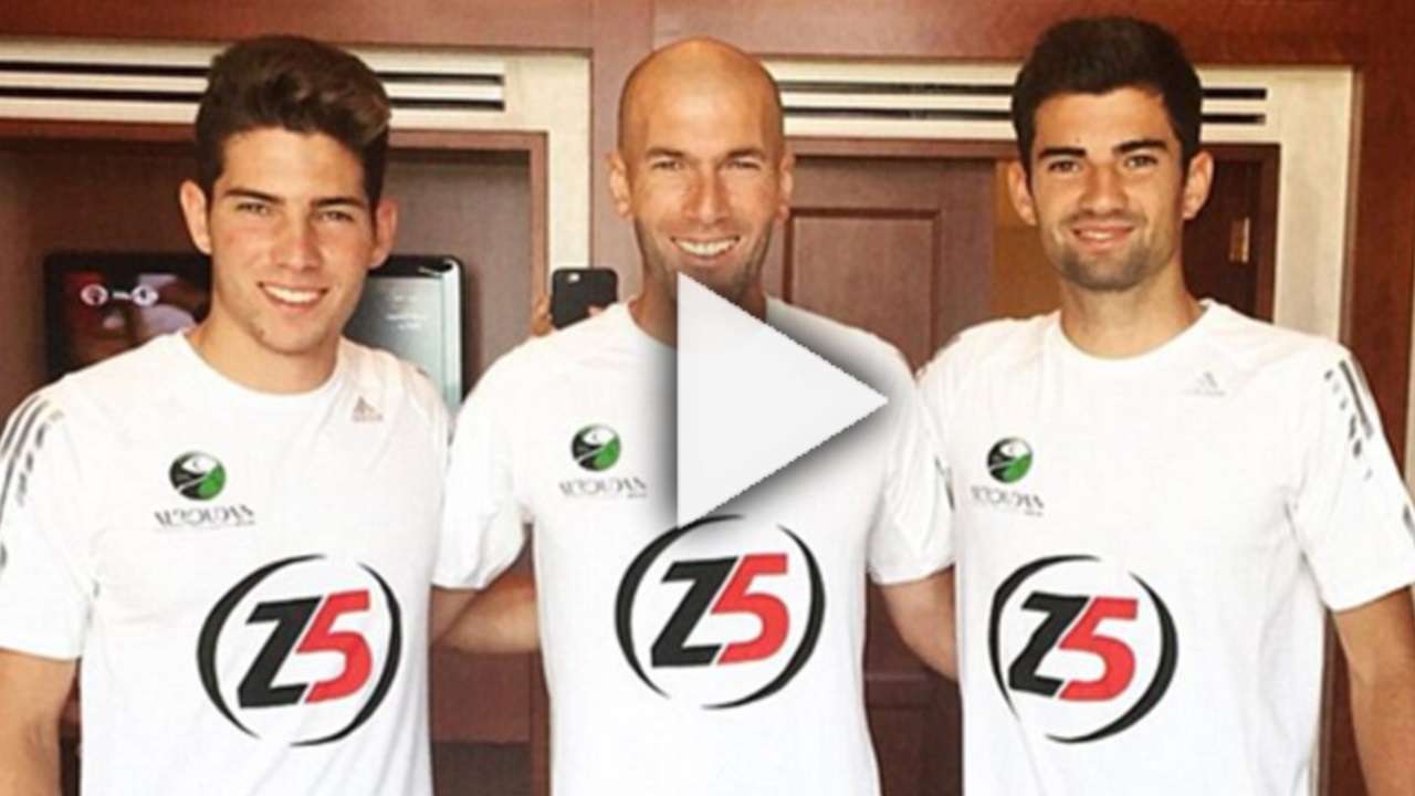 زيدان ونجلاه