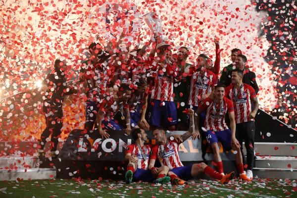 احتفال لاعبي أتلتيكو