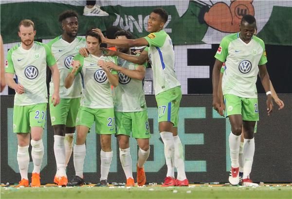 لاعبو فولفسبورج 