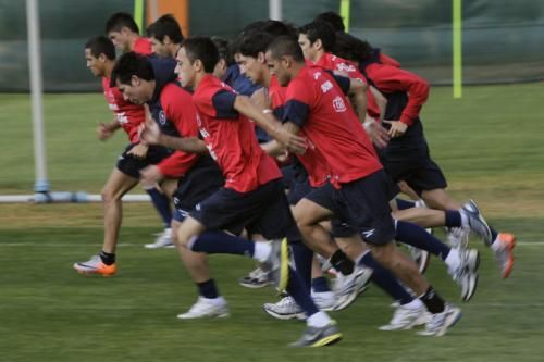 2010-06-11t130904z_01_stg301_rtridsp_3_soccer-world_reuters