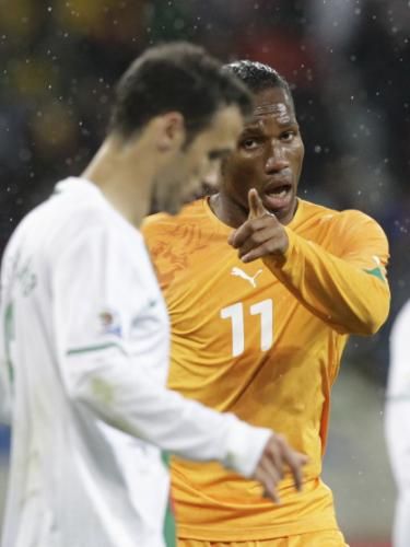 2010-06-15t153752z_01_wcc623_rtridsp_3_soccer-world_reuters