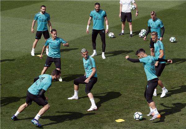 لاعبو ريال مدريد في التدريبات