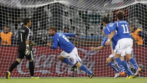 2010-06-14t201245z_01_wcp801_rtridsp_3_soccer-world_reuters