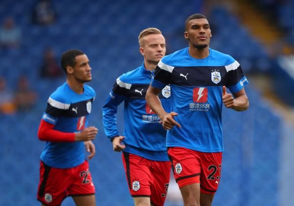 لاعبو هيديرسفيلد