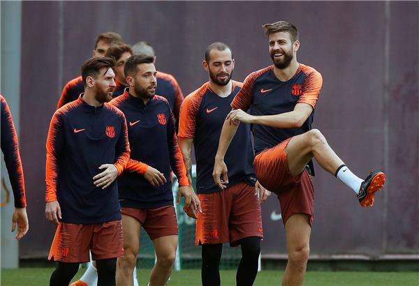 لاعبو برشلونة - أرشيفية