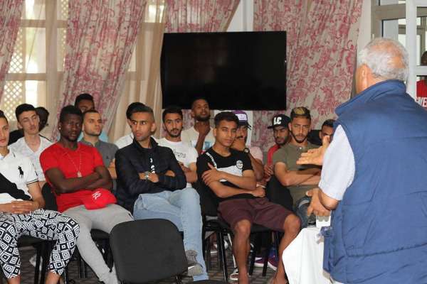  محمد فاخر رفقة اللاعبين