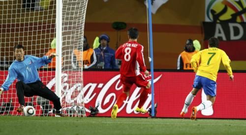 2010-06-15t200904z_01_wcc663_rtridsp_3_soccer-world_reuters