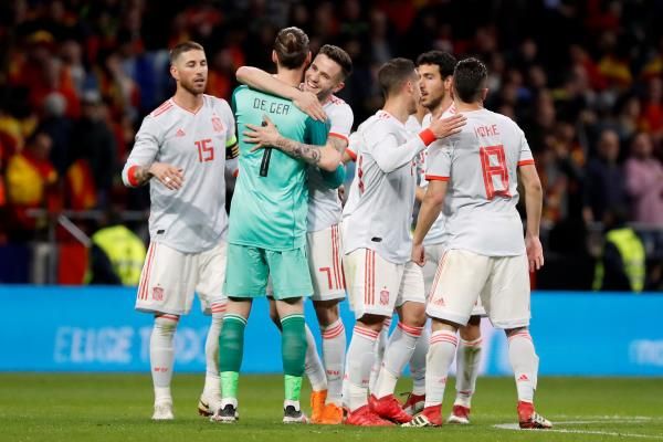 لاعبو منتخب إسبانيا