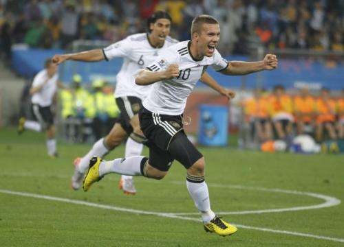2010-06-13t184415z_01_wcp551_rtridsp_3_soccer-world_reuters