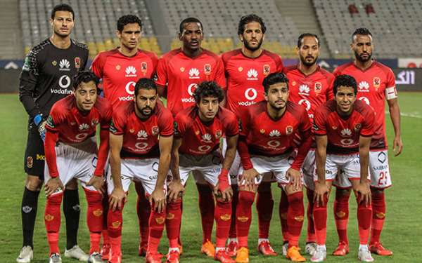 لاعبو الأهلي 