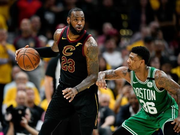 2018-05-22t034425z_476161741_nocid_rtrmadp_3_nba-playoffs-boston-celtics-at-cleveland-cavaliers_reuters