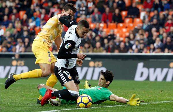 ياسين بونو حارس جيرونا الإسباني