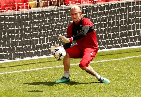  لوريس كاريوس