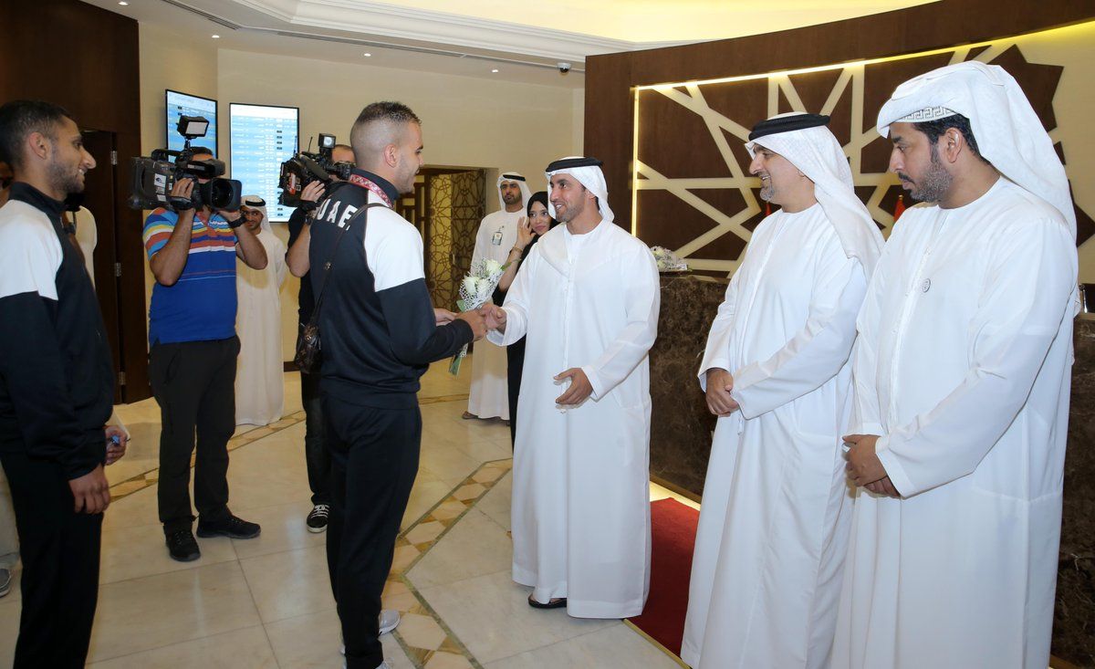 من استقبال الأبطال