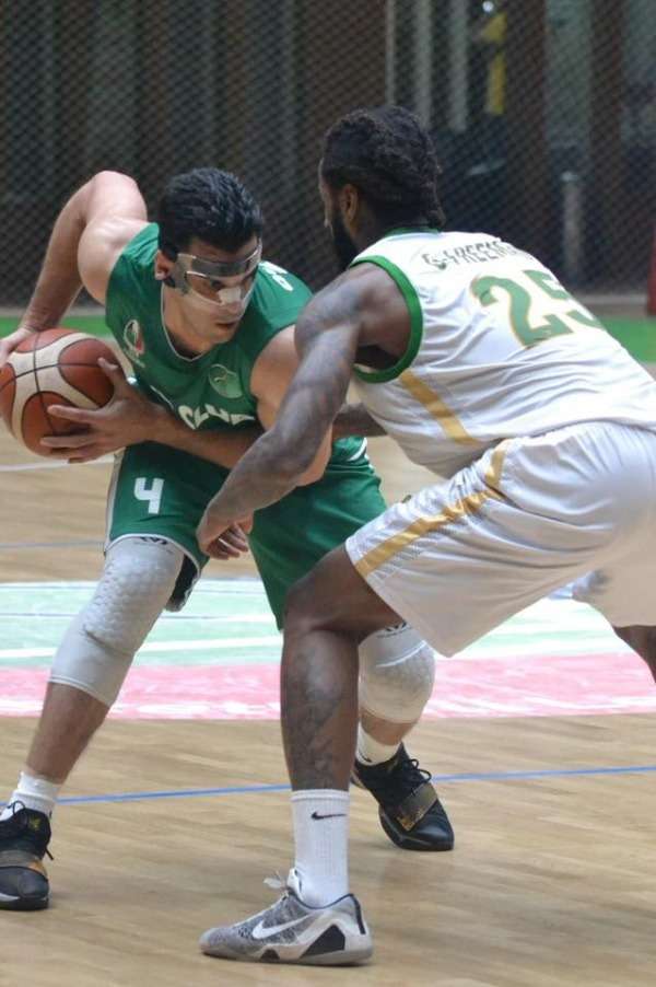 من منافسات السلة