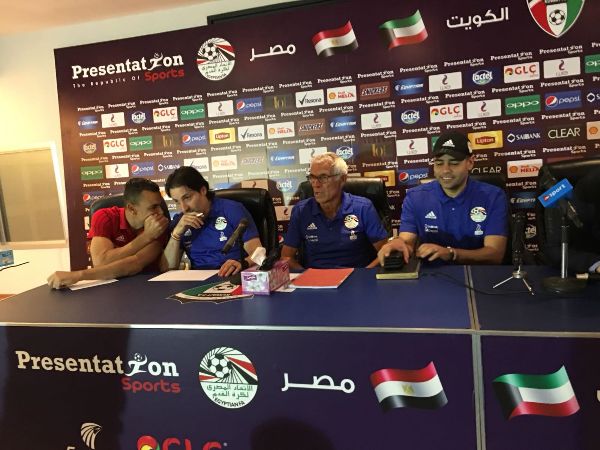 كوبر في المؤتمر الصحفي