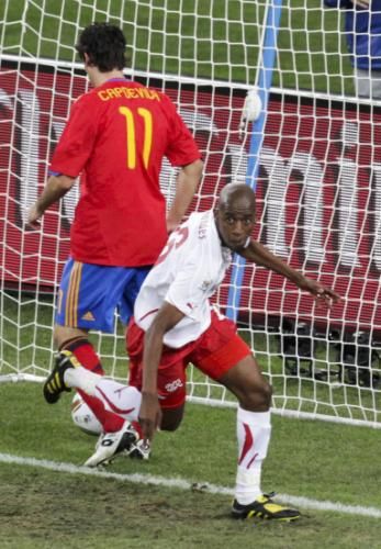 2010-06-16t153523z_01_cvi21_rtridsp_3_soccer-world_reuters