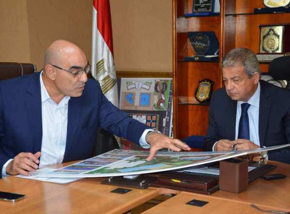 من الاجتماع