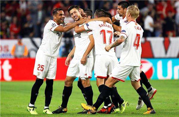 لاعبو إشبيلية