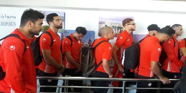 منتخب تونس لدى مغادرته مطار قرطاج الدولي