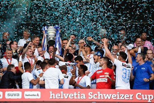 من تتويج زيوريخ