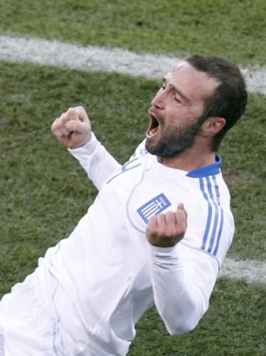 2010-06-17t145929z_01_wcb124_rtridsp_3_soccer-world_reuters