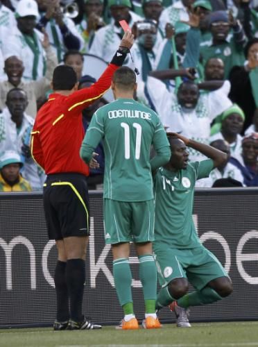 2010-06-17t145202z_01_wcb119_rtridsp_3_soccer-world_reuters