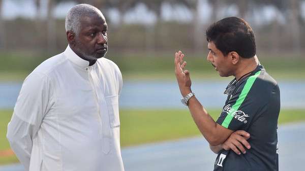 عمر باخشوين