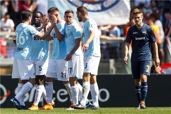 سافيتش مع لاعبي لاتسيو