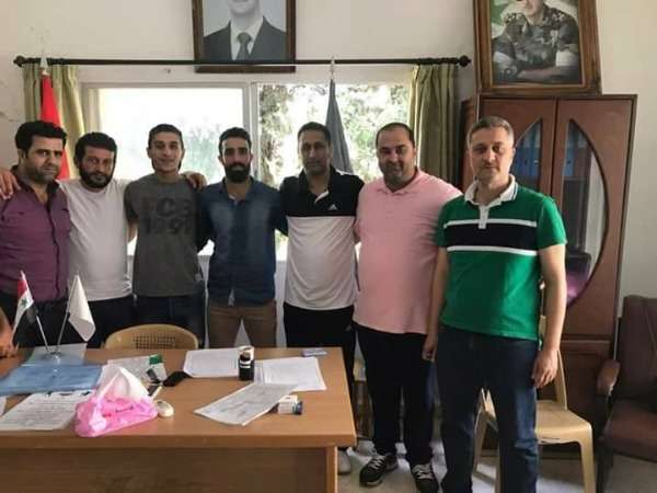 جانب من التوقيع