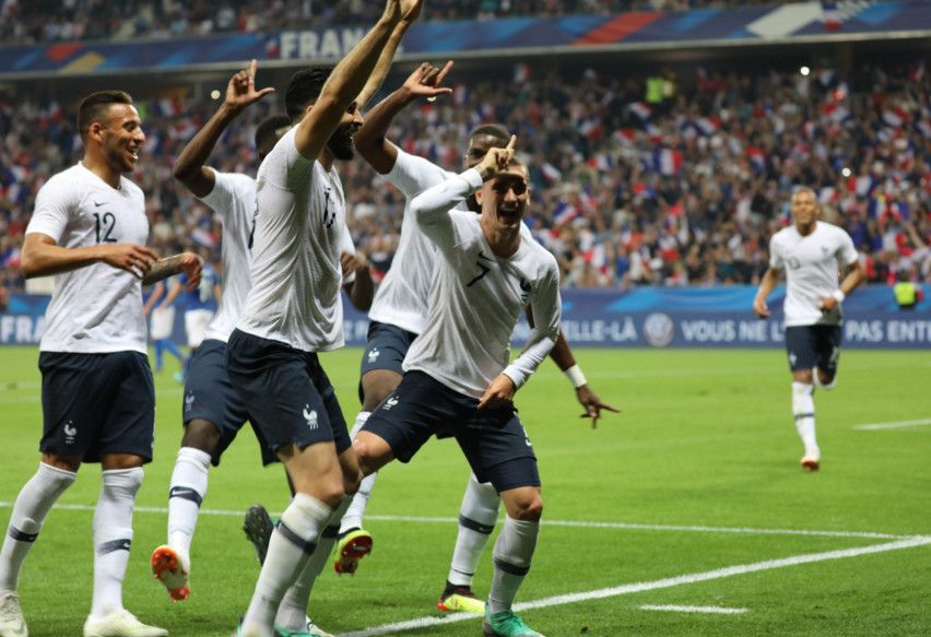 لاعبو منتخب فرنسا