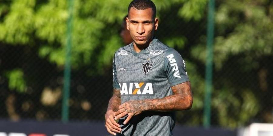  رومولو أتيرو