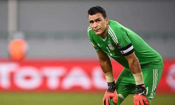 عصام الحضري