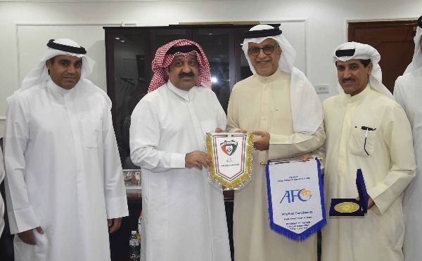 من زيارة الشيخ سلمان