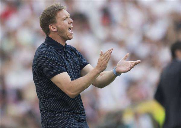 جوليان ناجلسمان