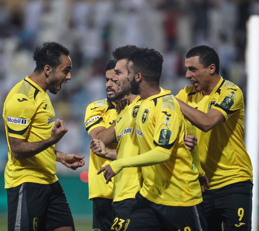 لاعبو اتحاد جدة 