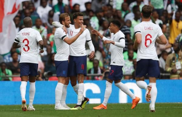 لاعبو إنجلترا 